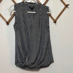 Liz Claiborne V neck crossover sleeveless striped size L